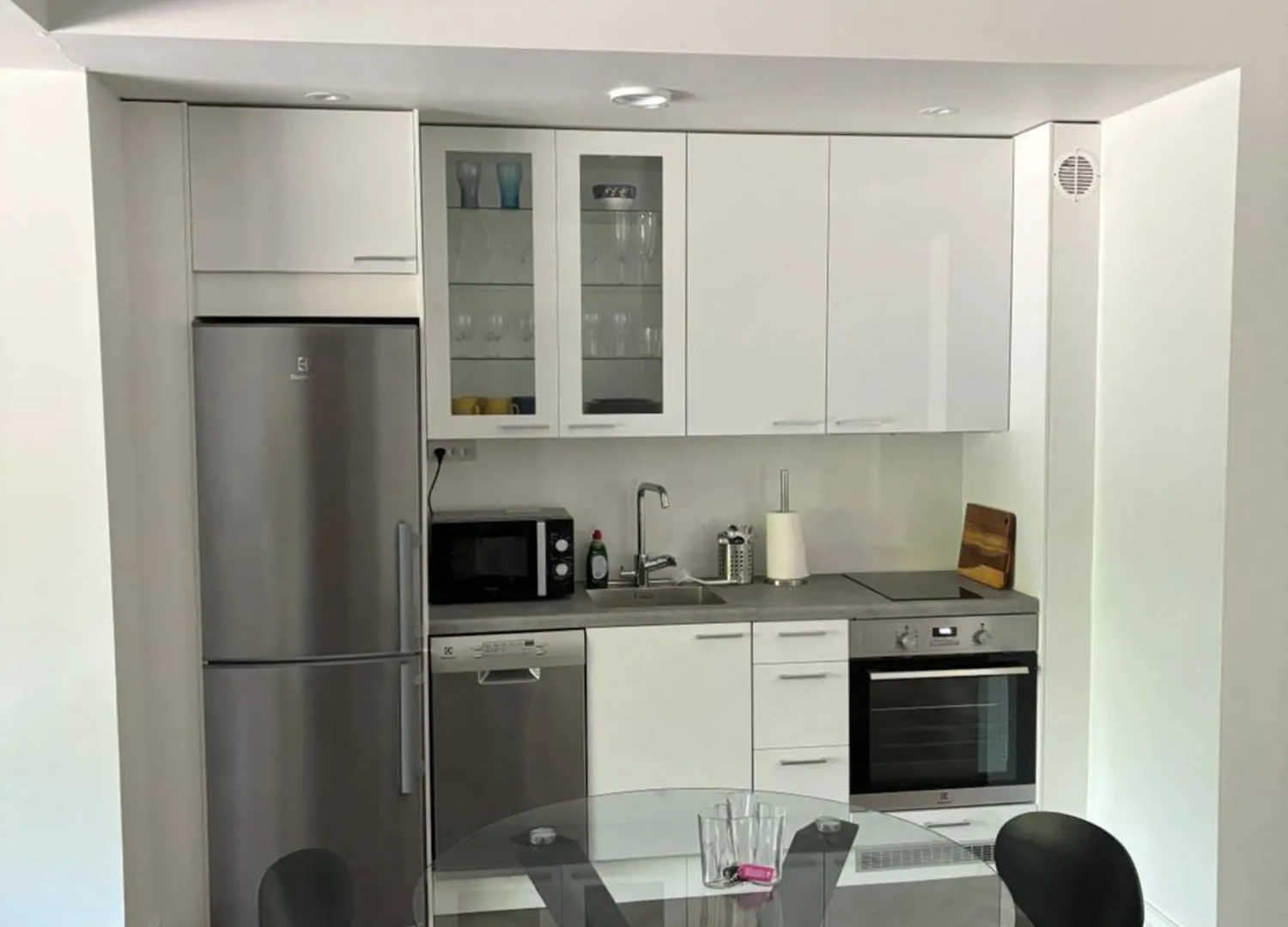 Unique Apartment On The Prestige Address Helsinki